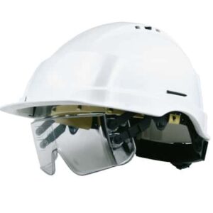 casco con gafas